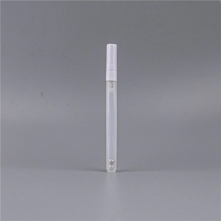 0Retolador blanc clar buit de 0,7 mm